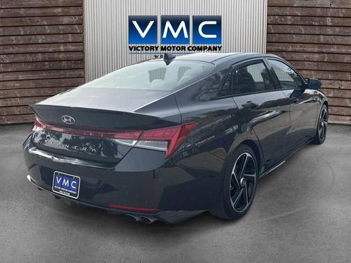 2023 Hyundai ELANTRA SE