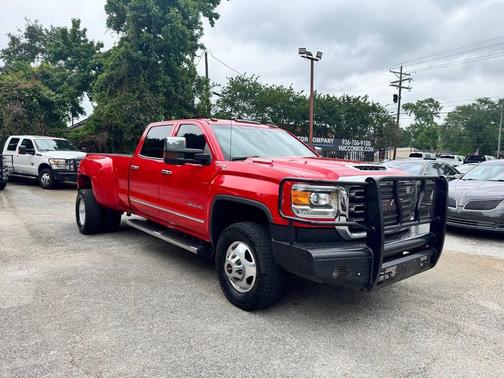 RED 2019 GMC Sierra 3500 SLT