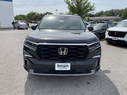 2024 Honda Pilot Touring 8-Passenger