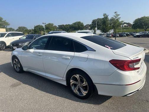 Platinum White Pearl 2018 Honda Accord EX-L