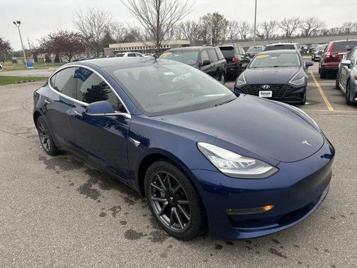 2019 Tesla Model 3 Standard Range Plus