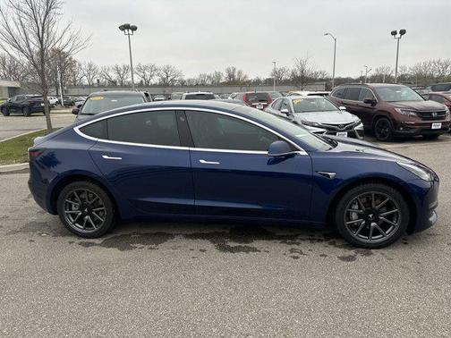 2019 Tesla Model 3 Standard Range Plus