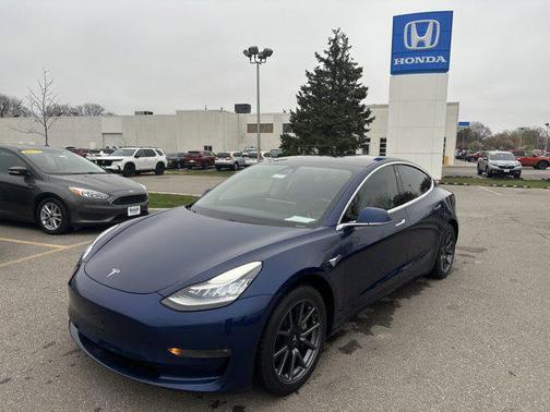 2019 Tesla Model 3 Standard Range Plus
