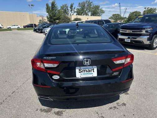 2022 Honda Accord Touring 2.0T