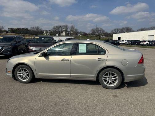 2010 Ford Fusion S