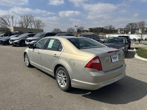 2010 Ford Fusion S