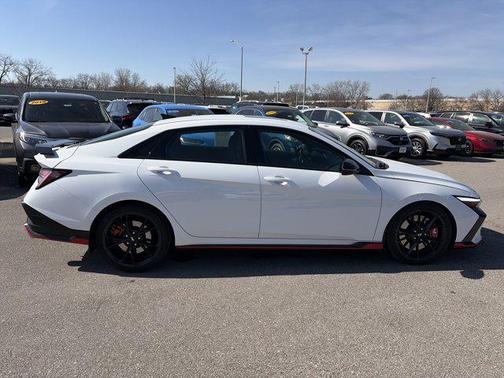 Atlas White 2025 Hyundai ELANTRA N Base