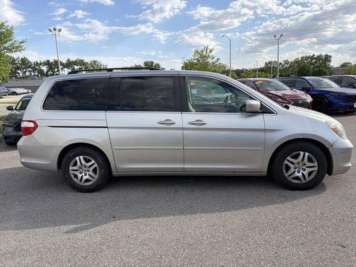 Silver Pearl Metallic 2007 Honda Odyssey EX-L