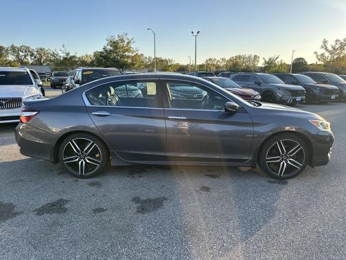 Modern Steel Metallic 2017 Honda Accord Sport