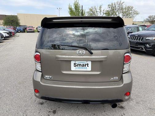 Silver Ignit10n 2013 Scion xB 10 Series