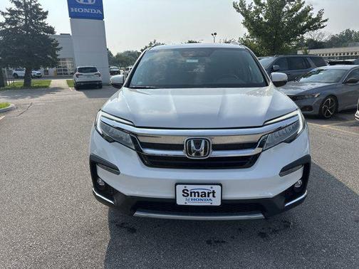 2022 Honda Pilot Touring 8-Passenger