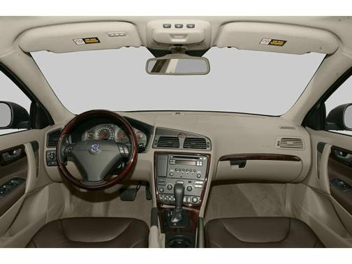 2005 Volvo XC70 2.5T