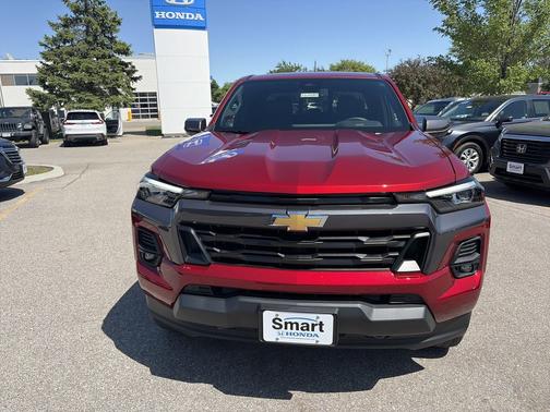 Radiant Red Tintcoat 2023 Chevrolet Colorado LT