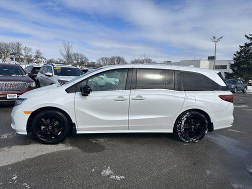 2024 Honda Odyssey Sport