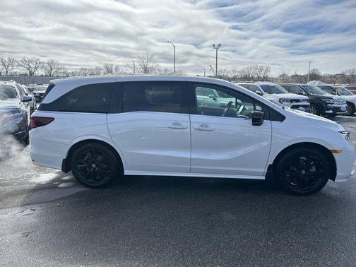 2024 Honda Odyssey Sport