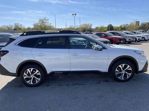 2022 Subaru Outback Limited XT