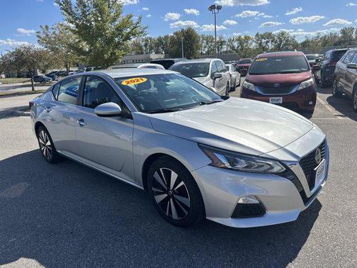2021 Nissan Altima 2.5 SV