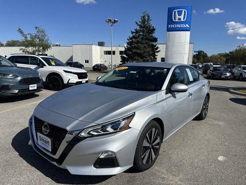 2021 Nissan Altima 2.5 SV