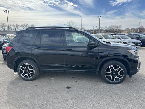 2023 Honda Passport AWD Elite