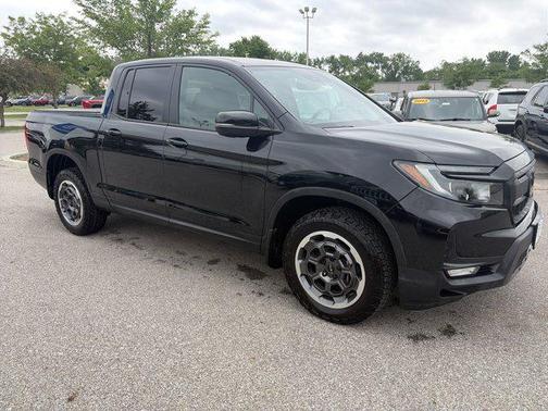 Crystal Black Pearl 2024 Honda Ridgeline TrailSport