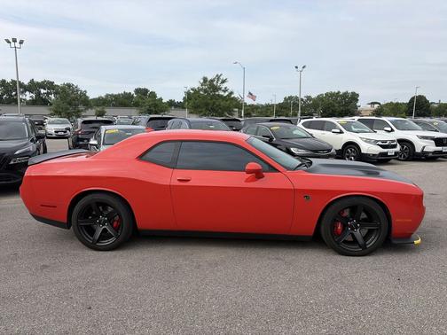 Go Mango 2017 Dodge Challenger SRT Hellcat