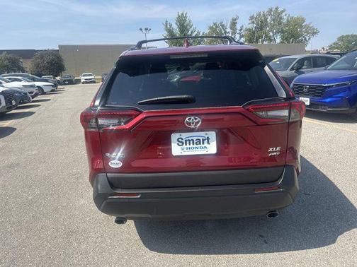 2022 Toyota RAV4 XLE