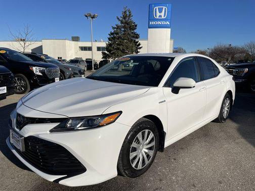 2019 Toyota Camry Hybrid LE