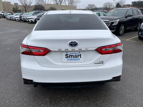 2019 Toyota Camry Hybrid LE