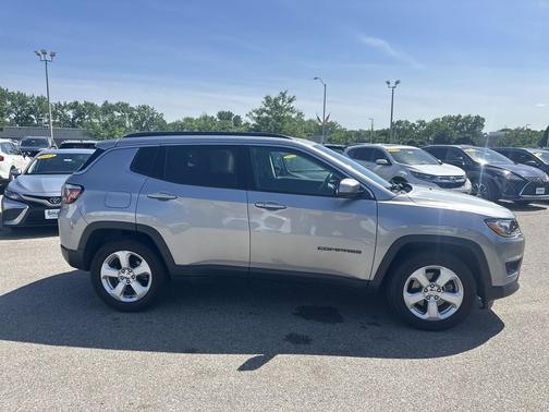 Billet Silver Metallic Clearcoat 2018 Jeep Compass Latitude