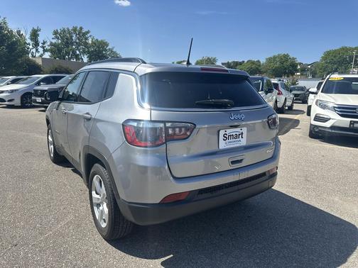 Billet Silver Metallic Clearcoat 2018 Jeep Compass Latitude