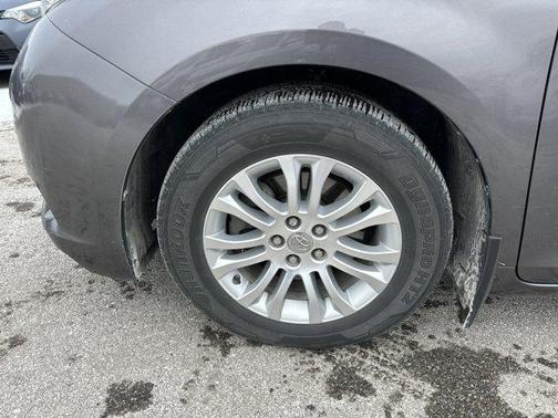 2015 Toyota Sienna XLE