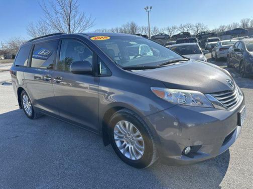 2015 Toyota Sienna XLE