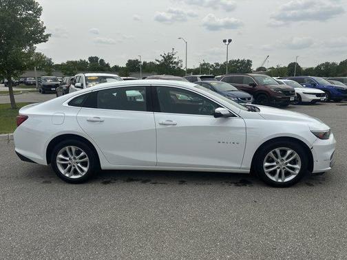 2017 Chevrolet Malibu 1LT