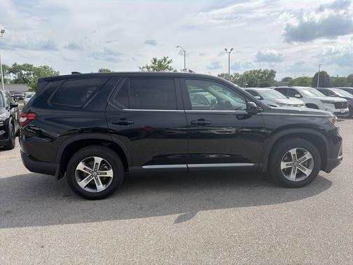 Crystal Black Pearl 2023 Honda Pilot AWD EX-L 7 Passenger