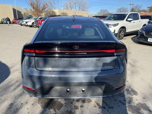 2025 Toyota Prius LE