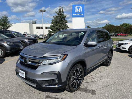 2019 Honda Pilot Touring 8-Passenger