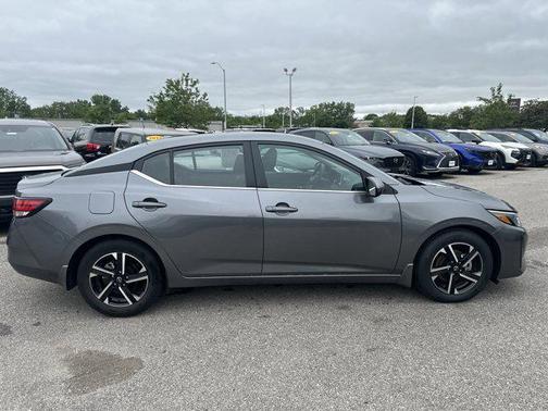 Gun Metallic 2024 Nissan Sentra SV
