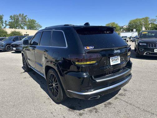 Diamond Black Crystal Pearlcoat 2018 Jeep Grand Cherokee Summit