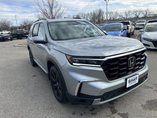 2024 Honda Pilot Touring 8-Passenger