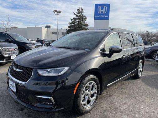 2023 Chrysler Pacifica Limited