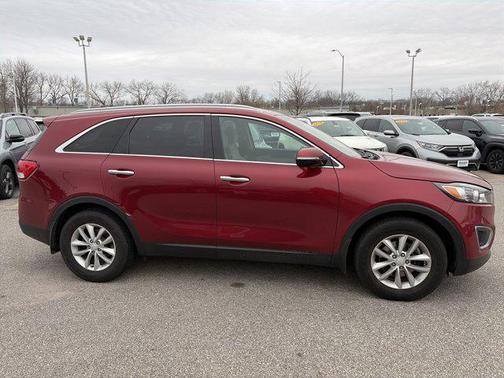 2018 Kia Sorento LX