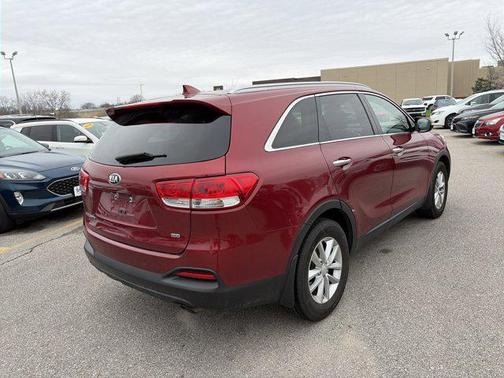 2018 Kia Sorento LX