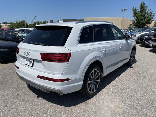 2019 Audi Q7 55 Premium Plus