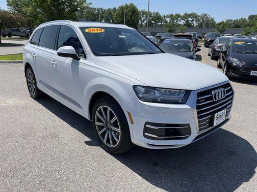 2019 Audi Q7 55 Premium Plus