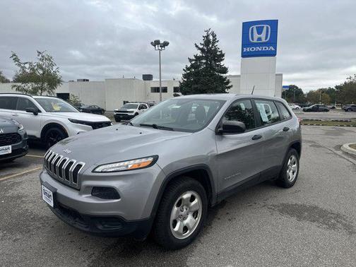 2016 Jeep Cherokee Sport