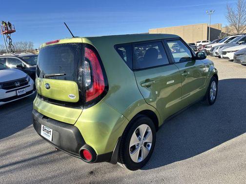 2016 Kia Soul Base