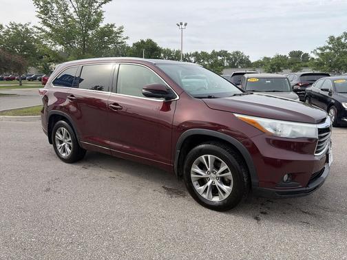 Ooh La La Rouge Mica 2015 Toyota Highlander XLE