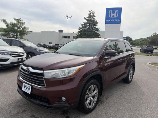 Ooh La La Rouge Mica 2015 Toyota Highlander XLE