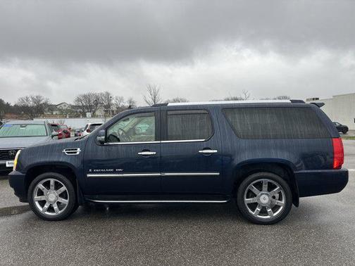 2008 Cadillac Escalade ESV Standard