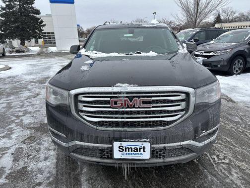 2017 GMC Acadia SLE-2